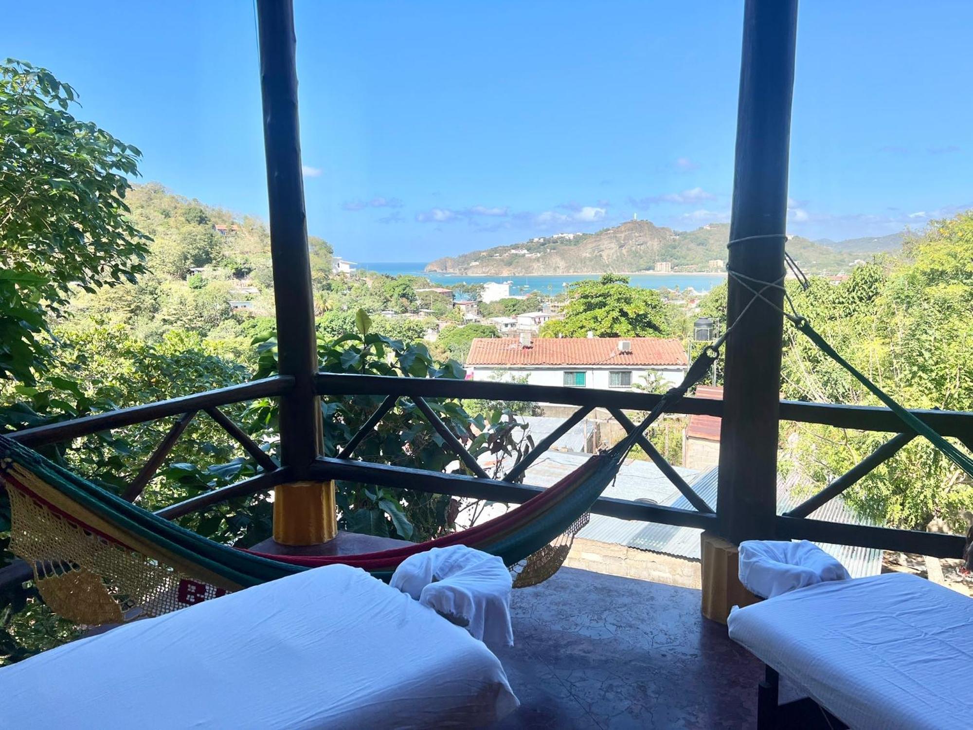Buena Onda Backpackers Otel San Juan del Sur Dış mekan fotoğraf